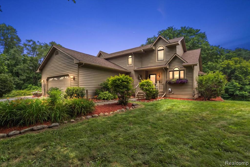 1650 Cobblestone Lane — photo