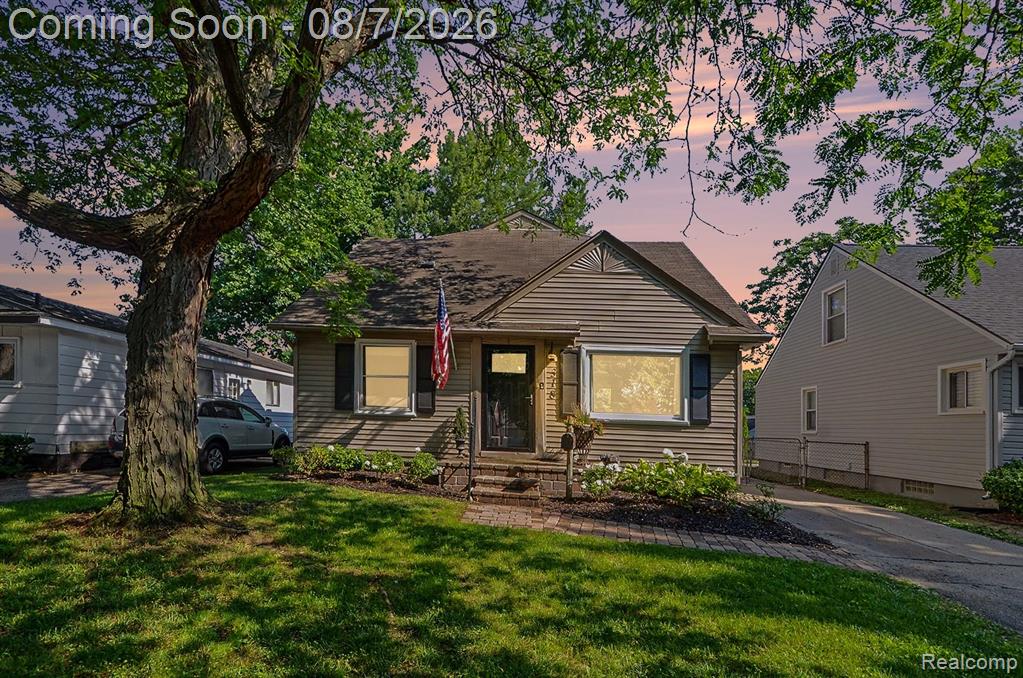 318 Chippewa Street — photo
