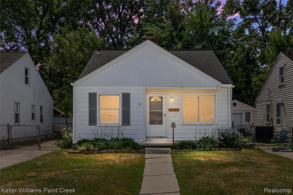 2164 Mapledale Street — photo