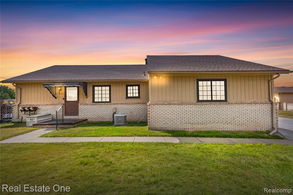 13936 Harrington Drive — photo