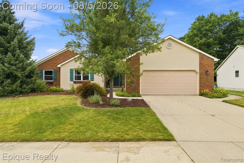 25 Melvin J Court — photo
