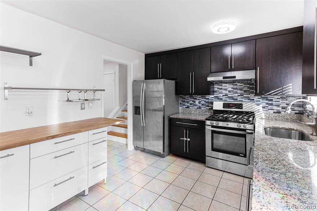 22582 Winfield Road, Novi, MI 48375 — photo 2