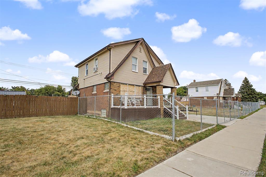 13417 E State Fair Street — photo