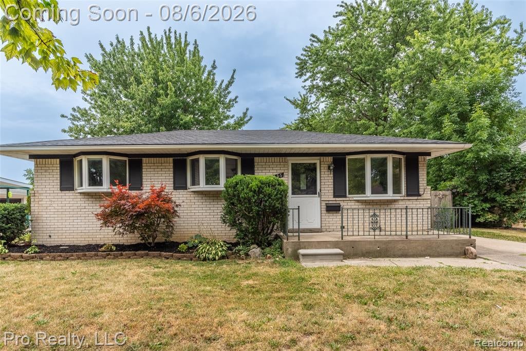 2256 Garry Drive — photo