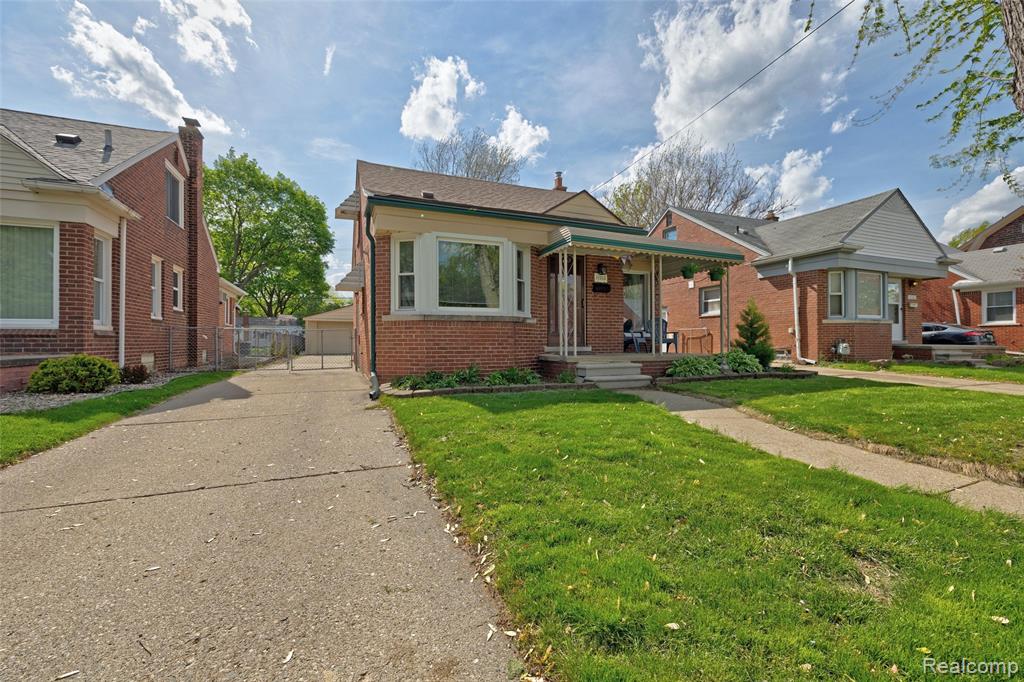 11353 Rockland — photo