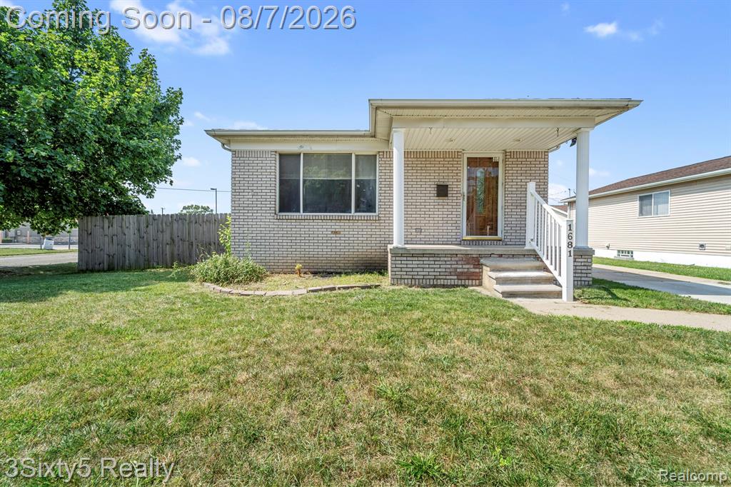 1681 Marion Avenue — photo