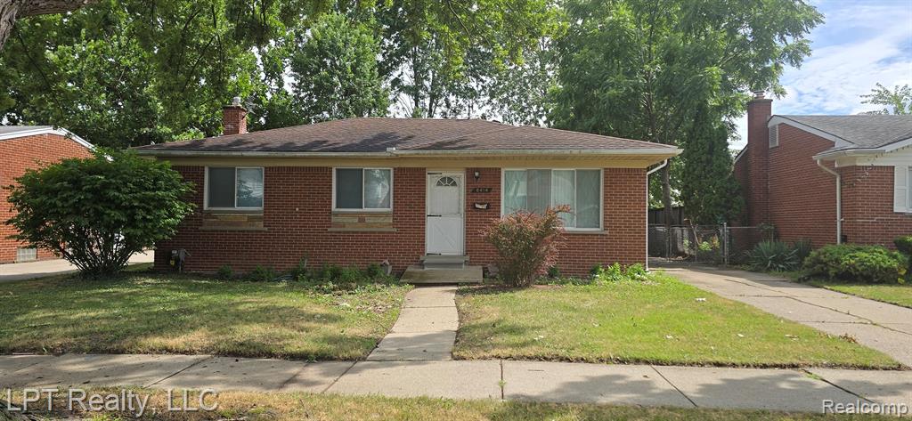 8414 Christine Street — photo