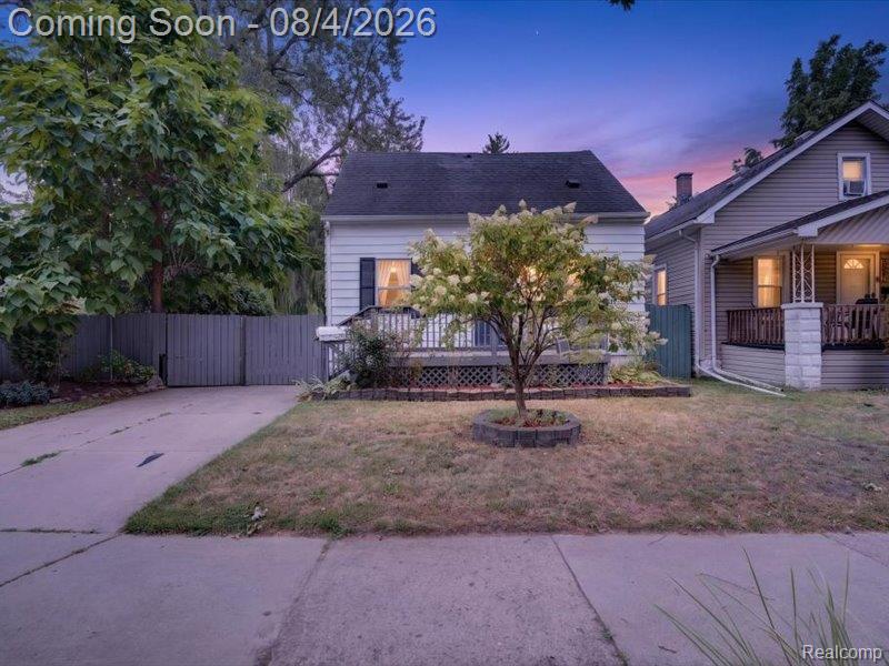 25627 Princeton Street — photo