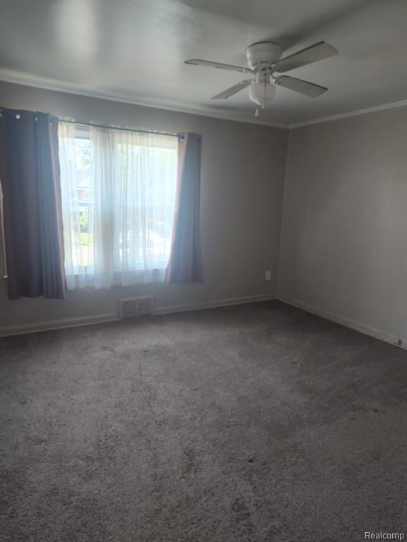 8554 Manor Street — photo