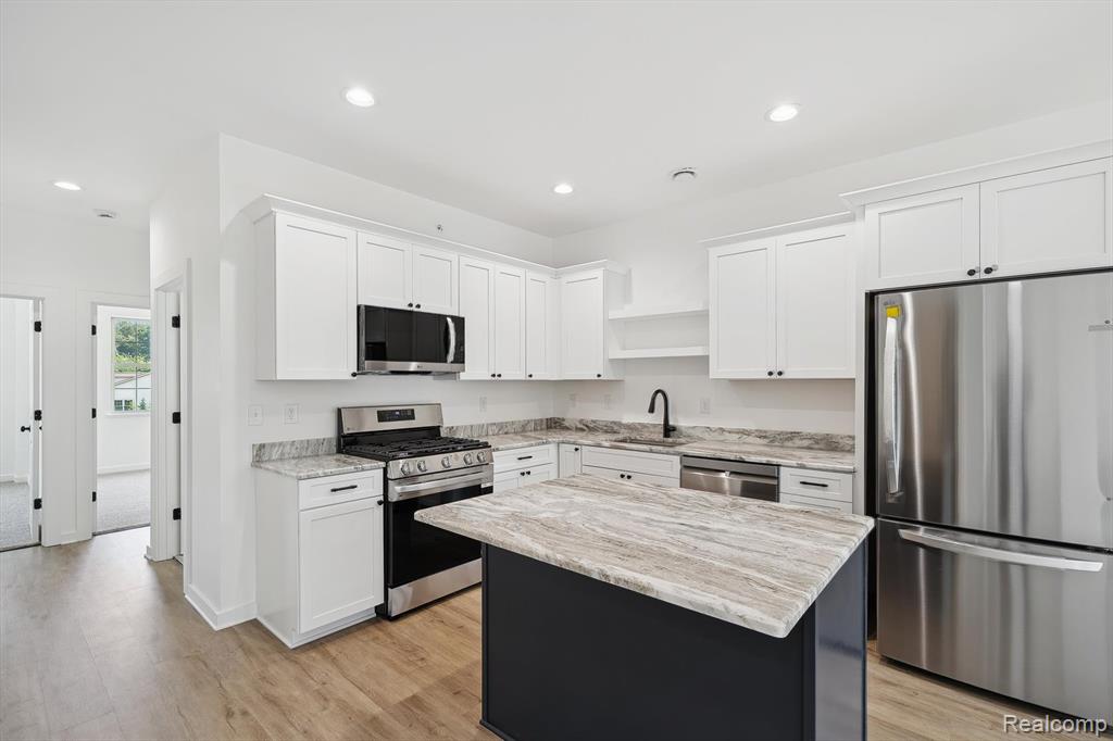 433 Village Drive 189 — photo