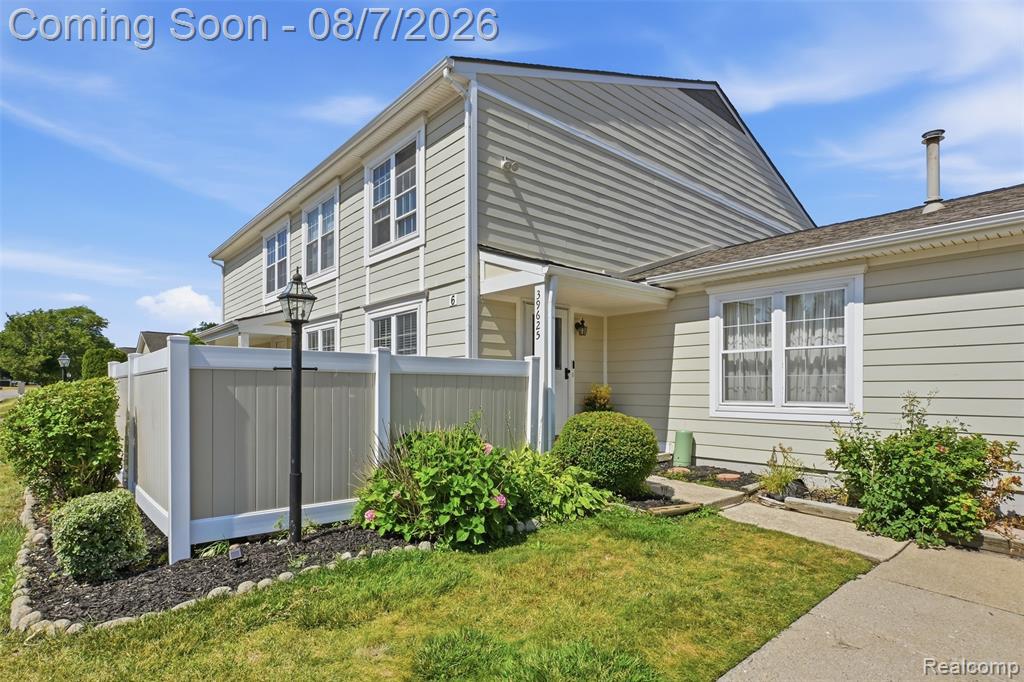 39625 Village Wood Lane — photo