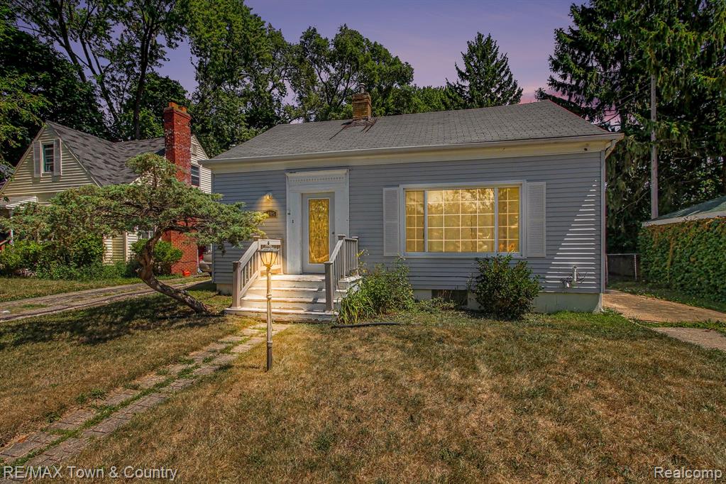 1115 E Vernon Drive — photo
