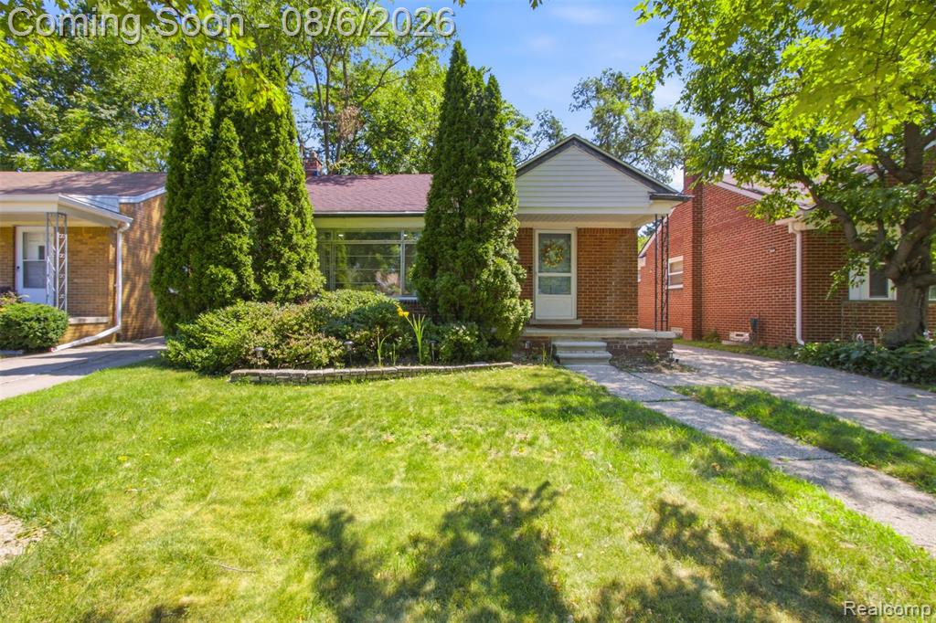 9546 Hazelton Avenue — photo