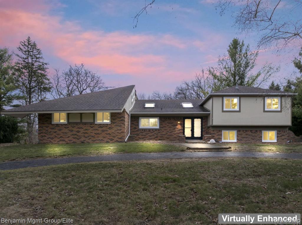 5910 Cedar Knoll Drive — photo