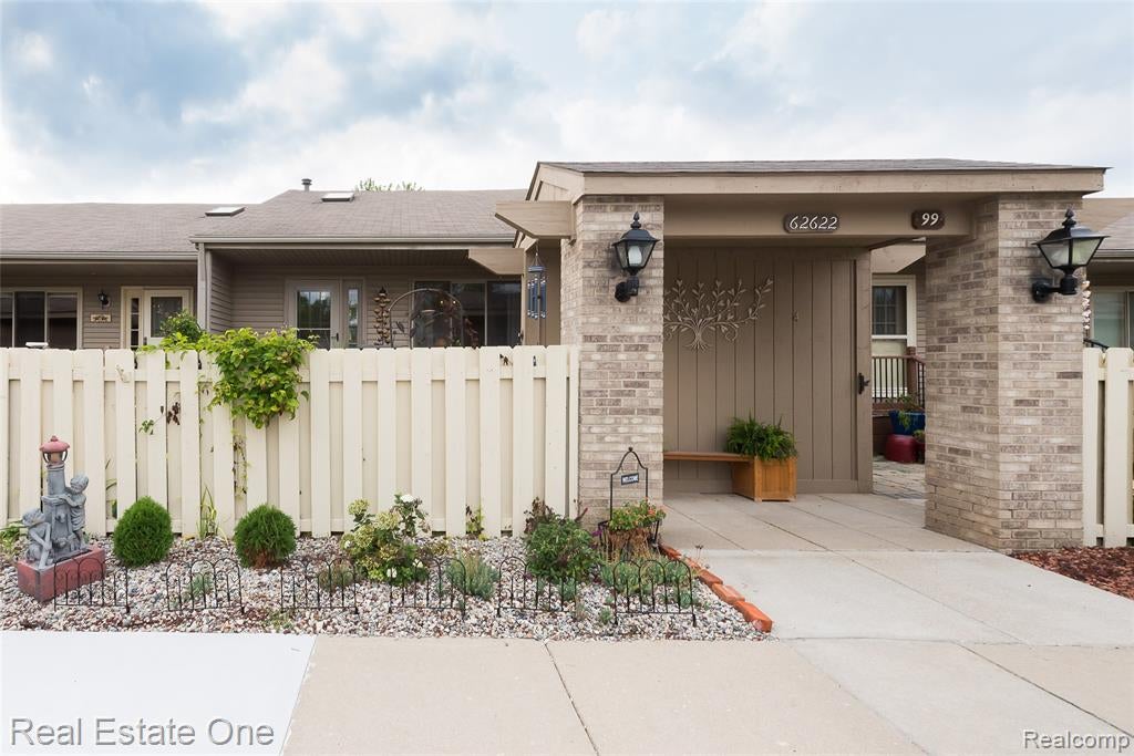 62622 Raleigh Court 3 — photo