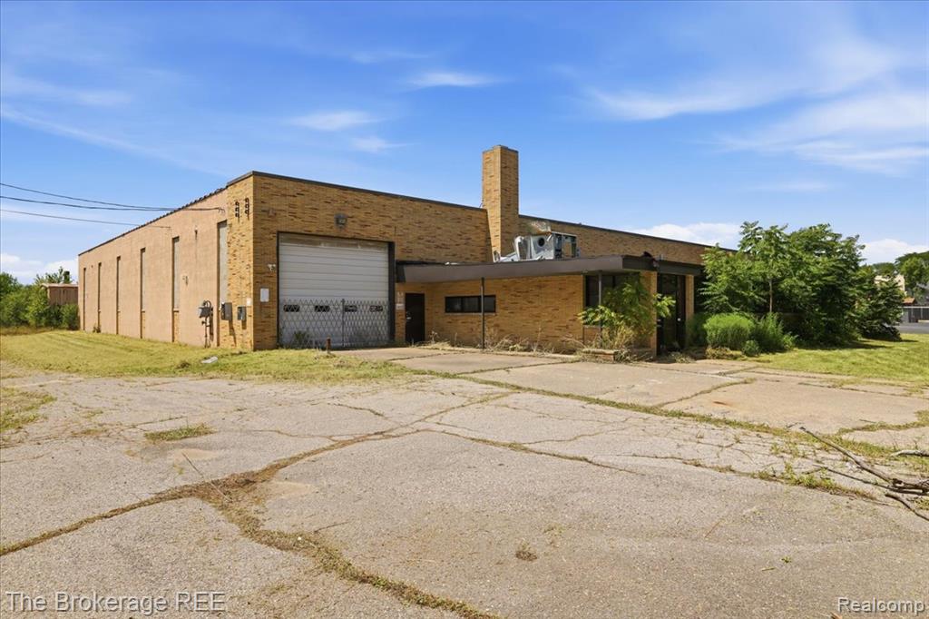 2421 Branch Road — photo