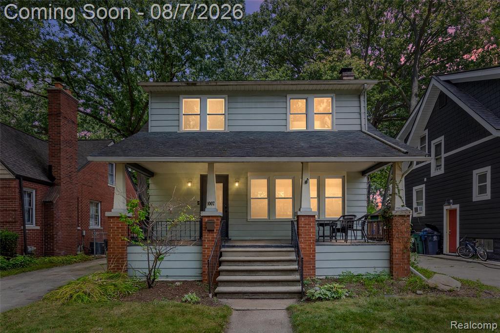 1007 E 6th Street — photo