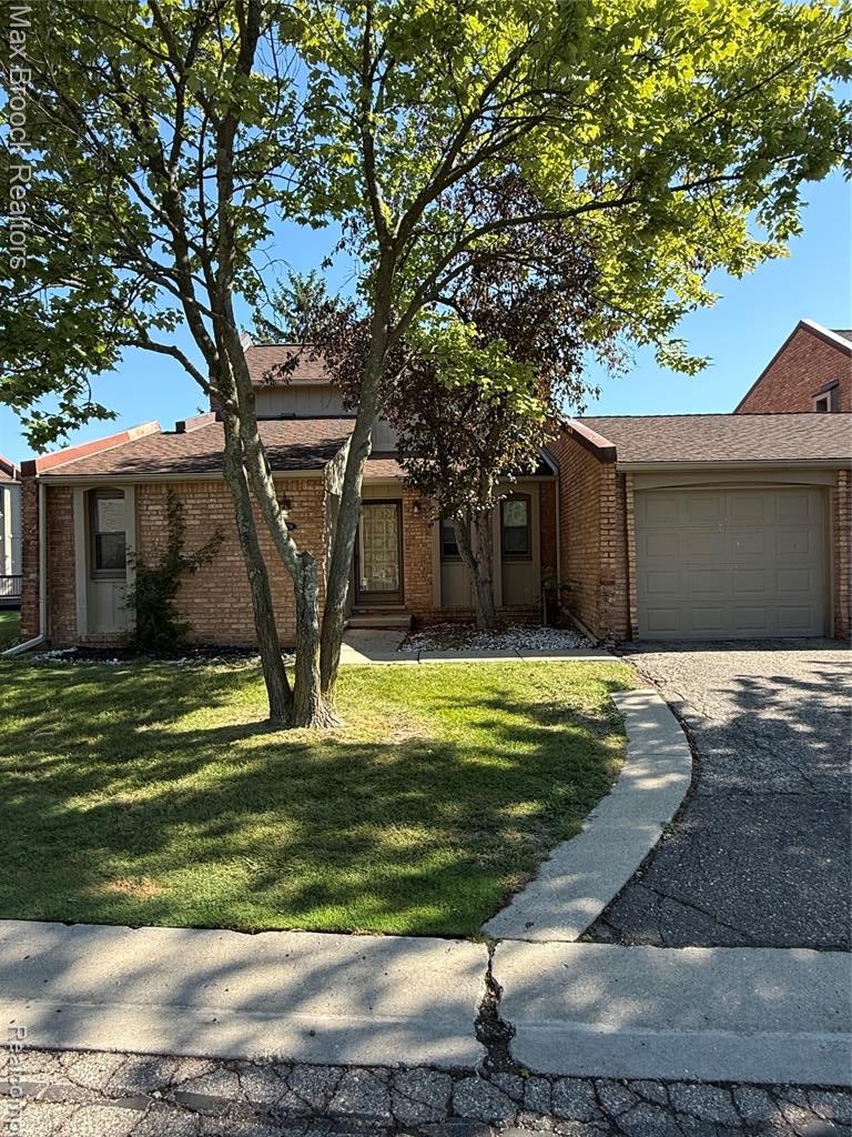 3028 Moon Lake Drive — photo