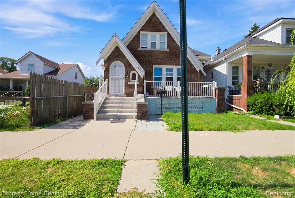 5127 Harold Street — photo