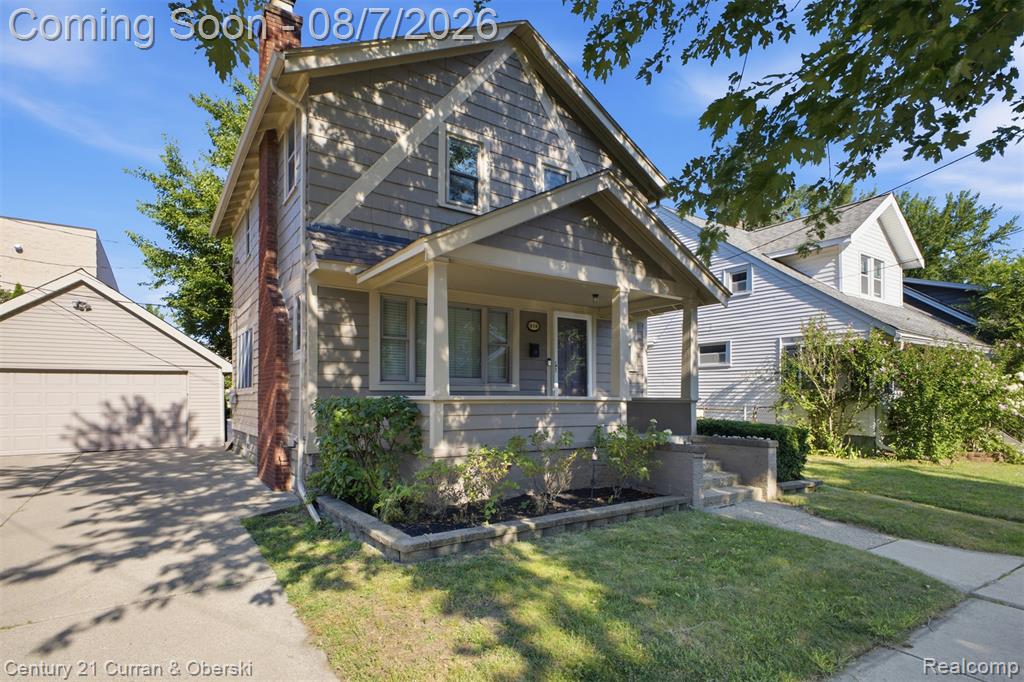 916 Knowles Street — photo