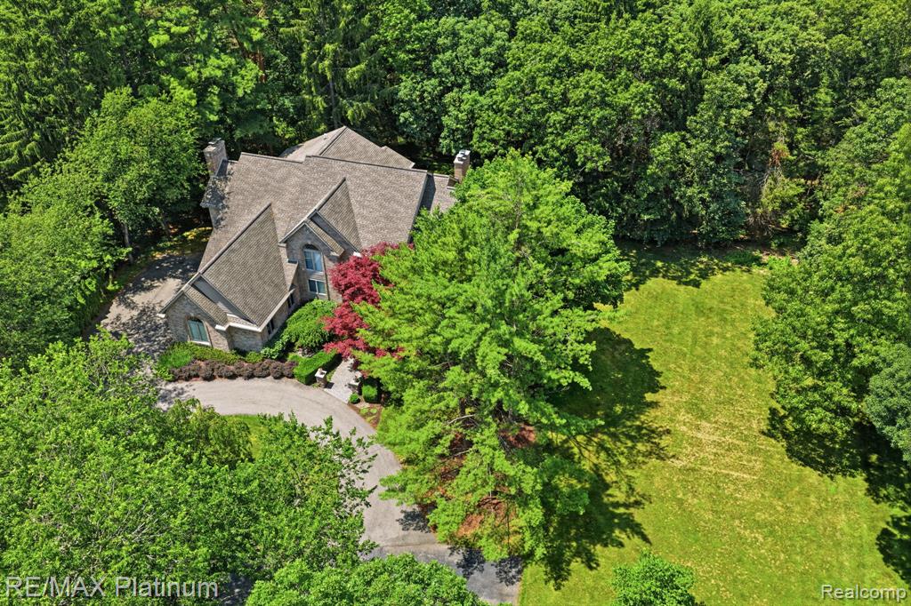 5458 Lake Ridge Drive, Brighton, MI 48116 — photo 3