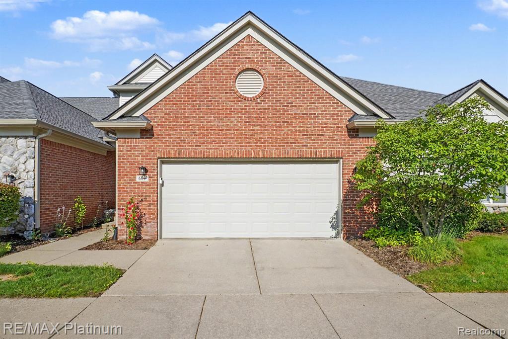 609 Telya Ridge, Milford, MI 48381 — photo 3