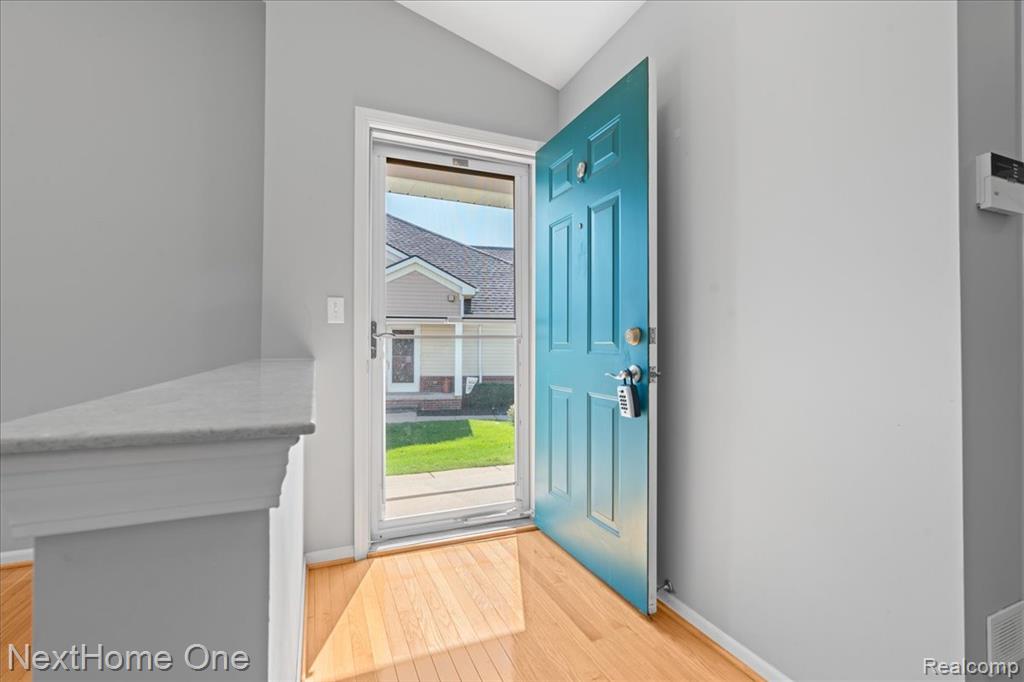 10083 Ridge Run Street #24, Howell, MI 48855 — photo 2