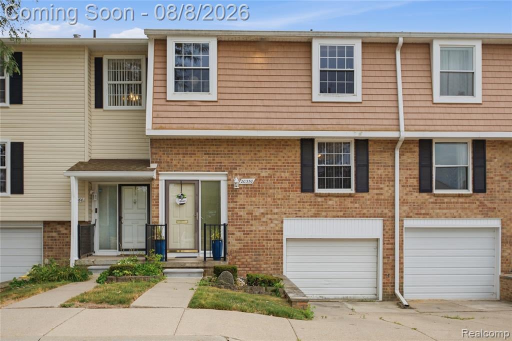 20350 Weybridge Street — photo