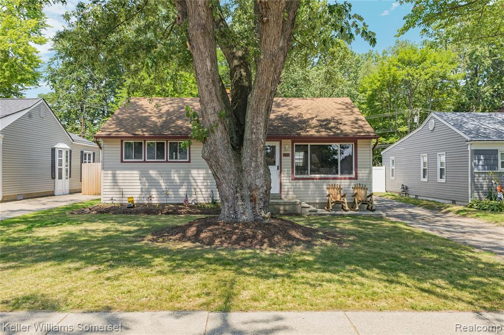 765 Robinwood Drive, Troy, MI 48083 — photo 3