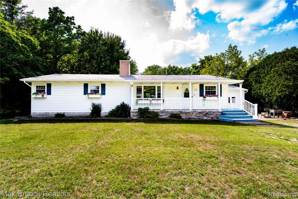 216 Crawford Drive — photo
