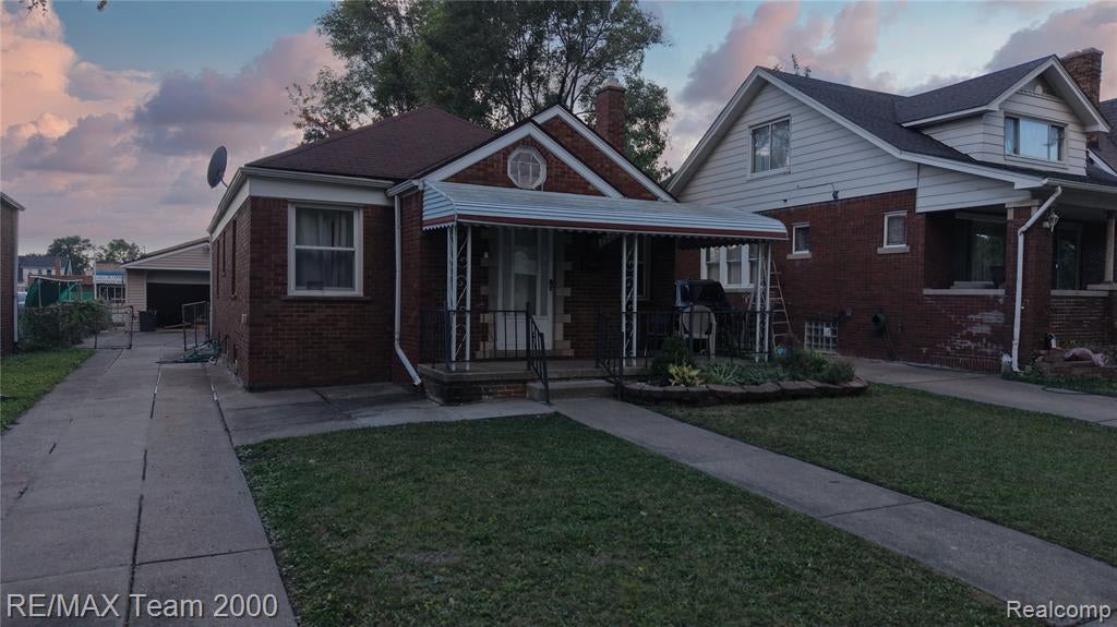 7523 Calhoun Street — photo