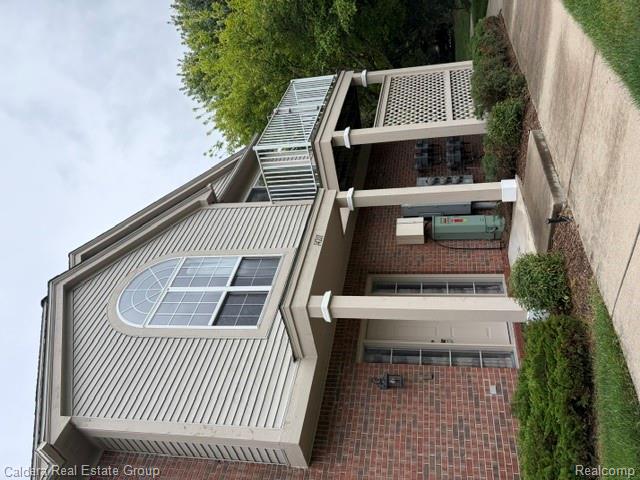14211 Chesapeake Circle — photo