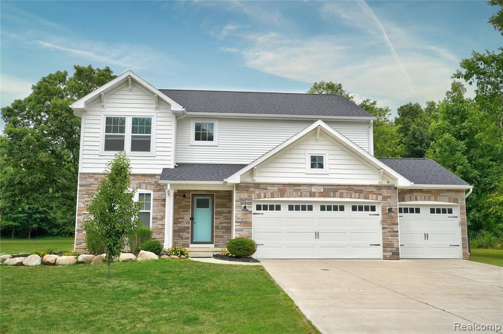 7302 Geraldine Circle — photo