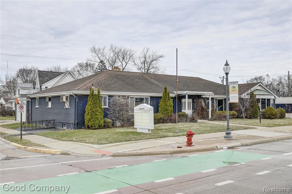 23919 John R Road — photo