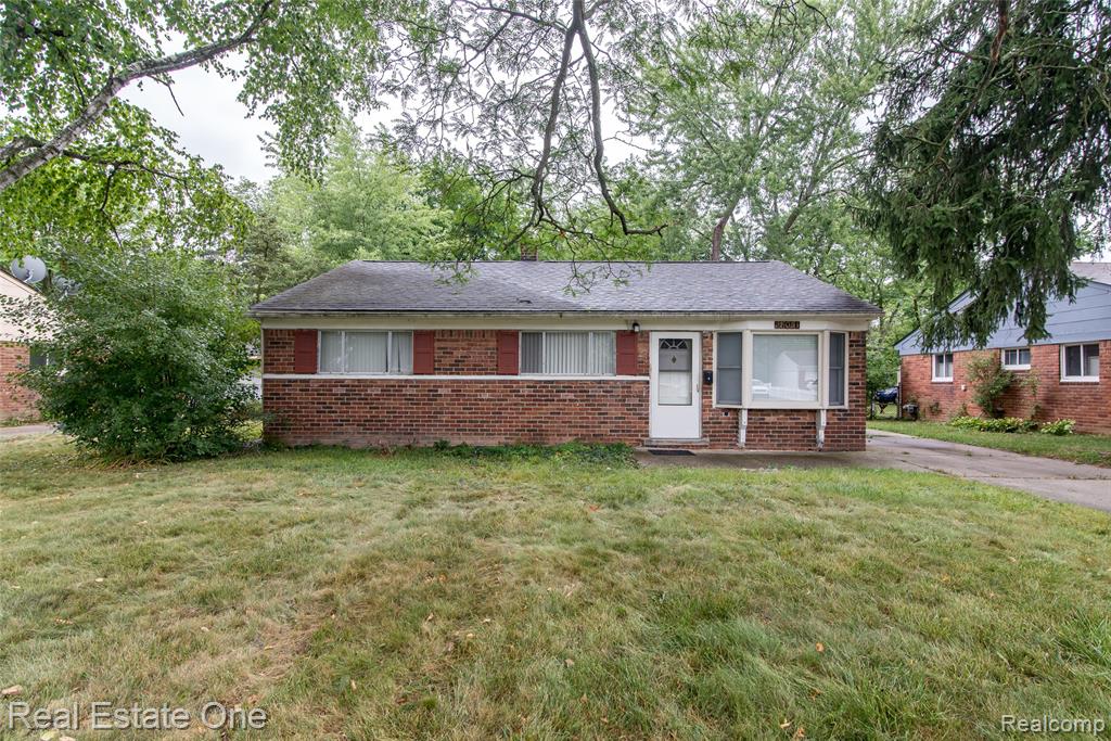 28051 Stuart Avenue — photo