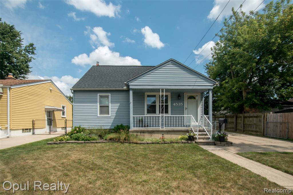 4535 Niagara Street — photo