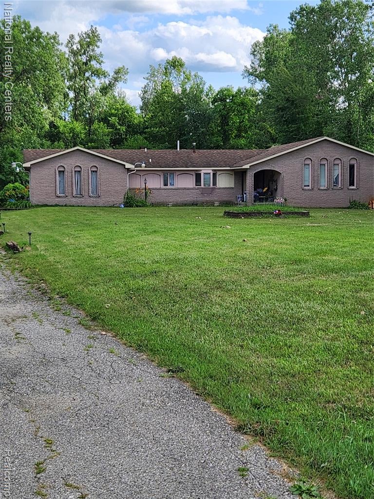 8112 Willow Road — photo