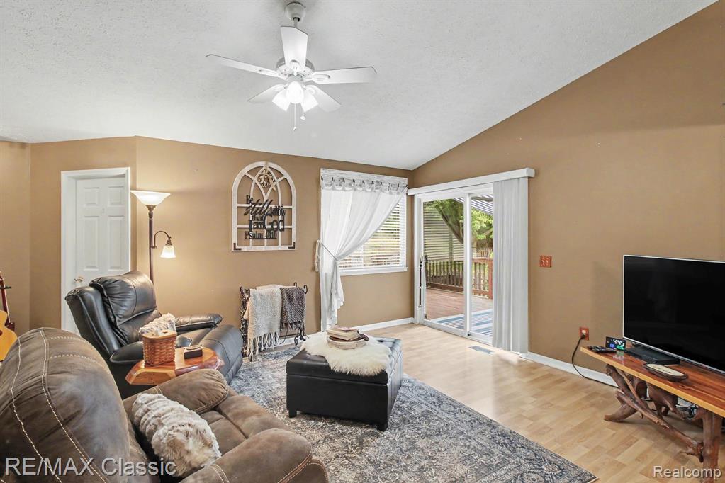 1270 Edgebrook Drive, Howell, MI 48843 — photo 3