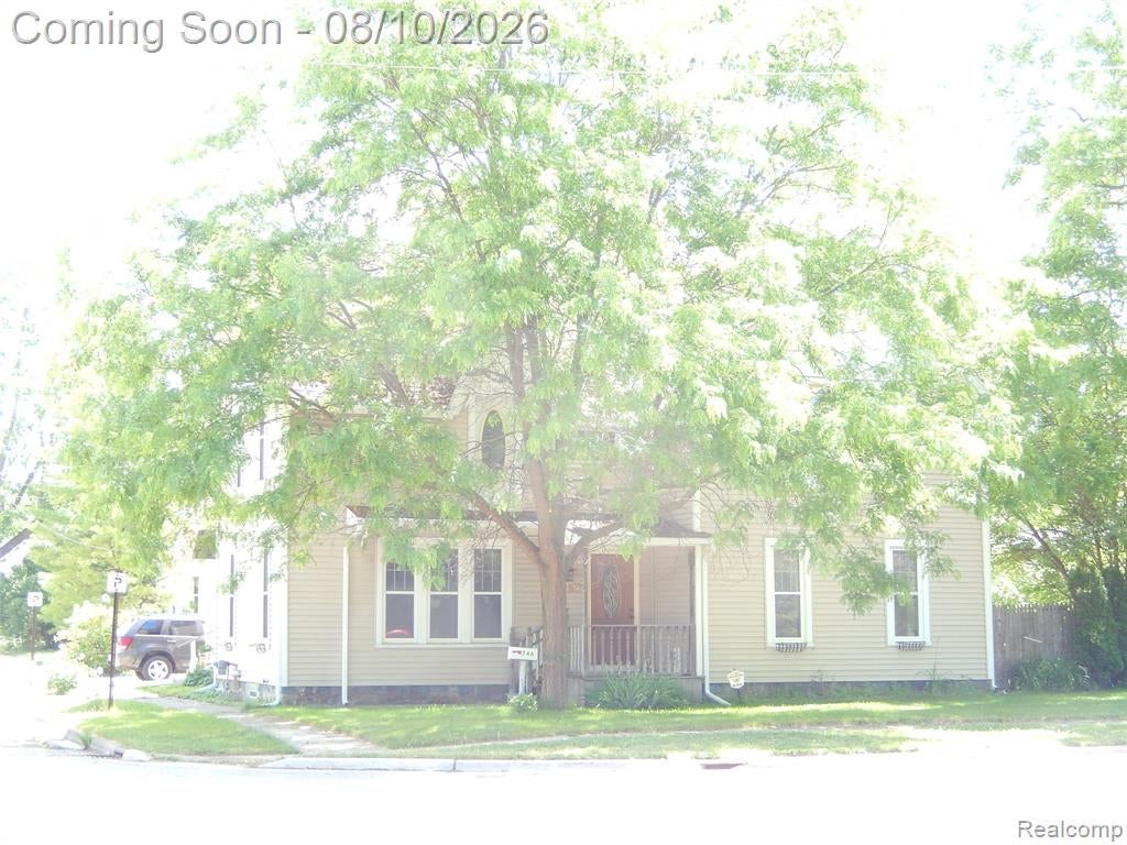 746 N Main Street — photo