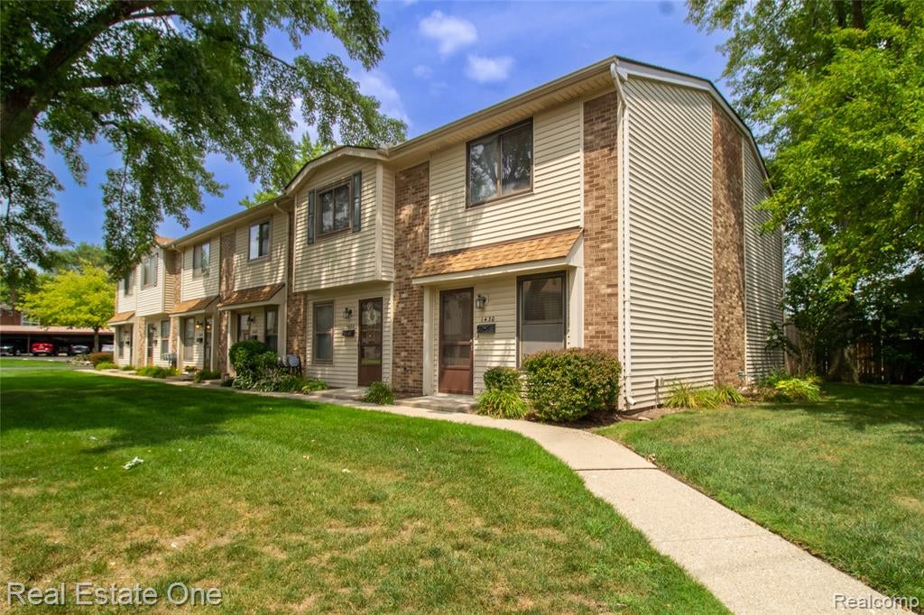 1430 W Webster Road — photo
