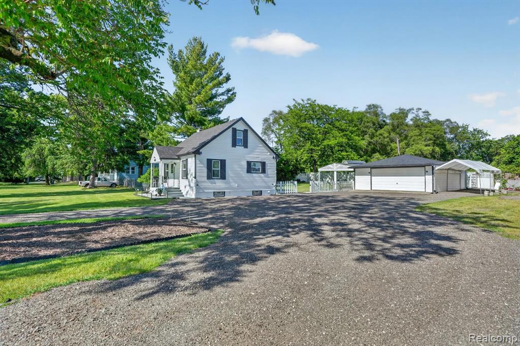 2861 John R Road, Rochester Hills, MI 48307 — photo 3