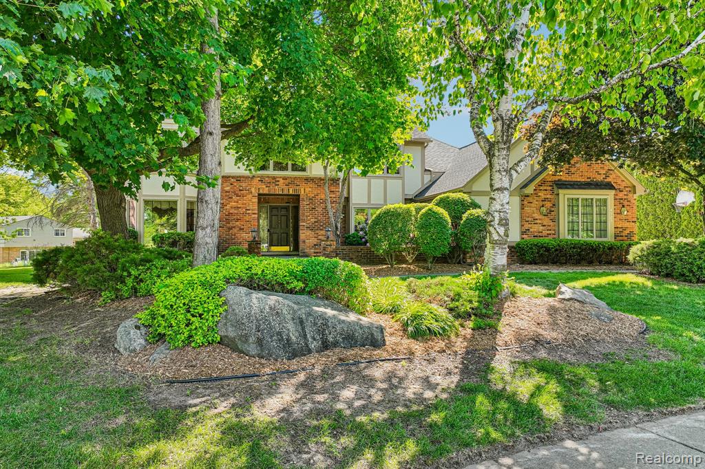 4523 Rivers Edge Drive, Troy, MI 48098 — photo 2