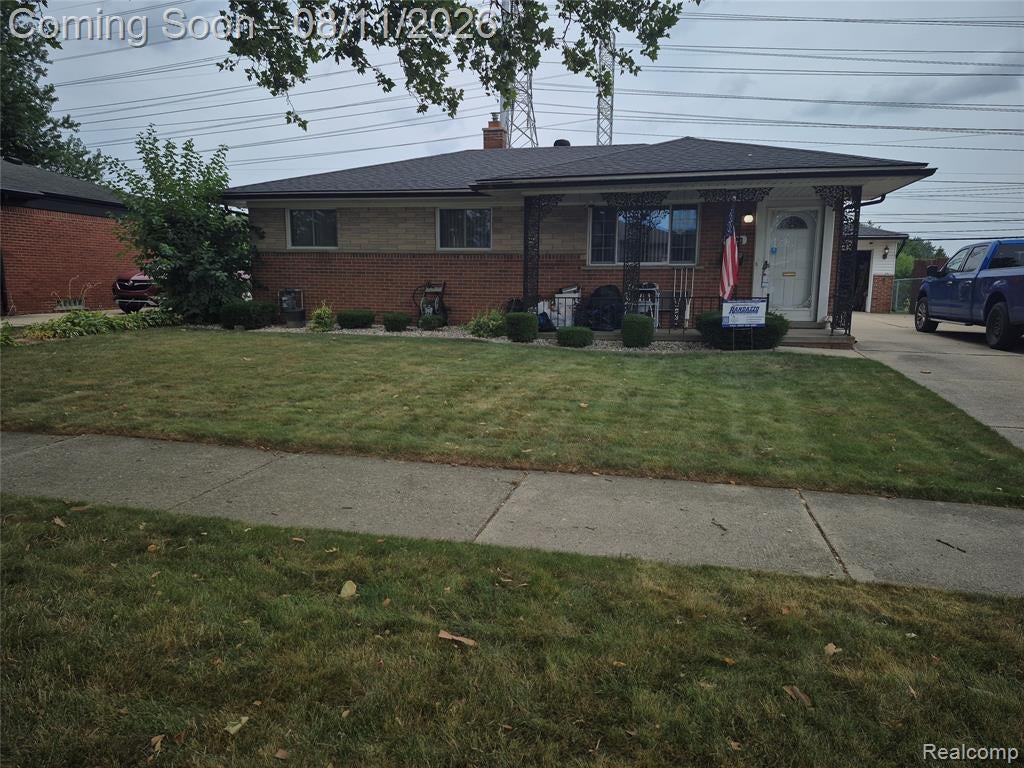 30541 Iroquois Drive — photo