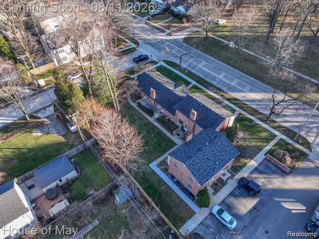 541 E 14 Mile Road — photo