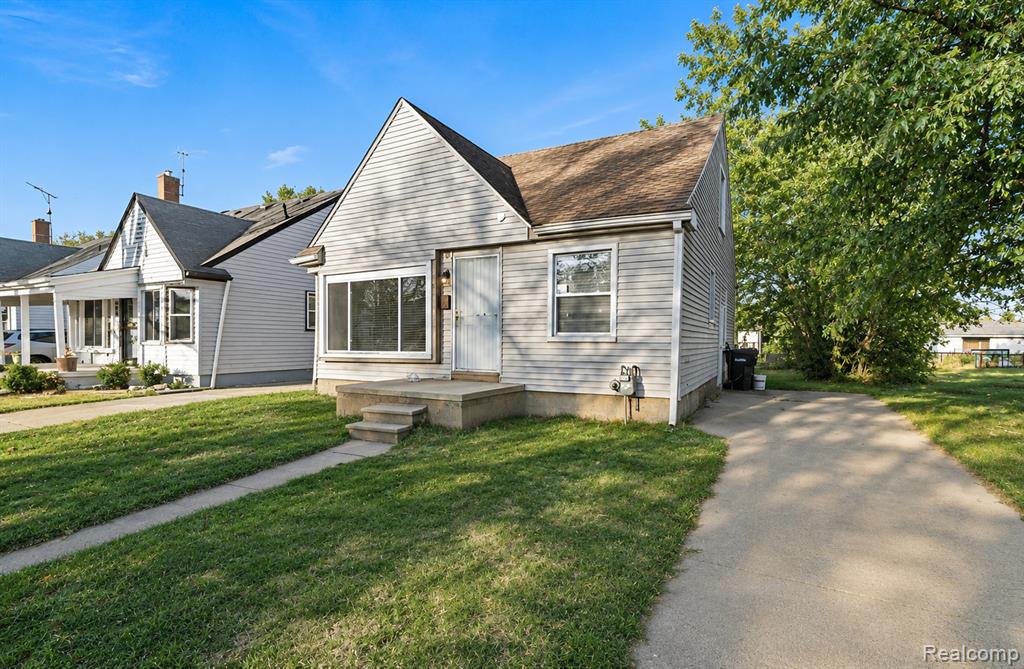 8615 Strathmoor Street — photo
