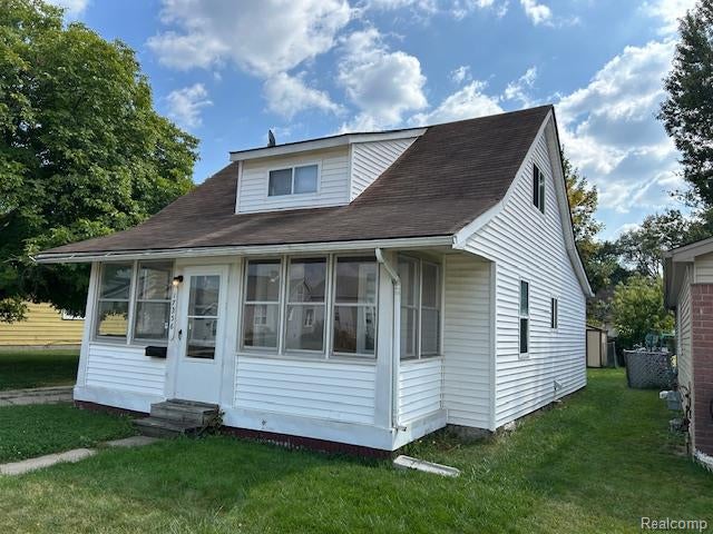 17336 Lowell Street — photo