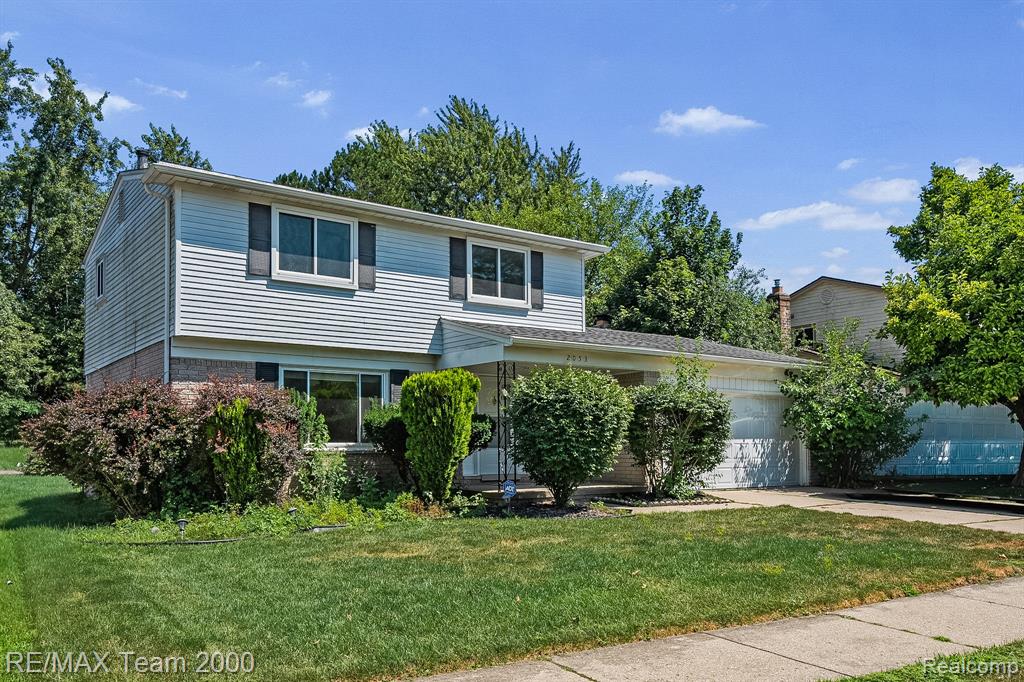 2053 Brookfield Street — photo
