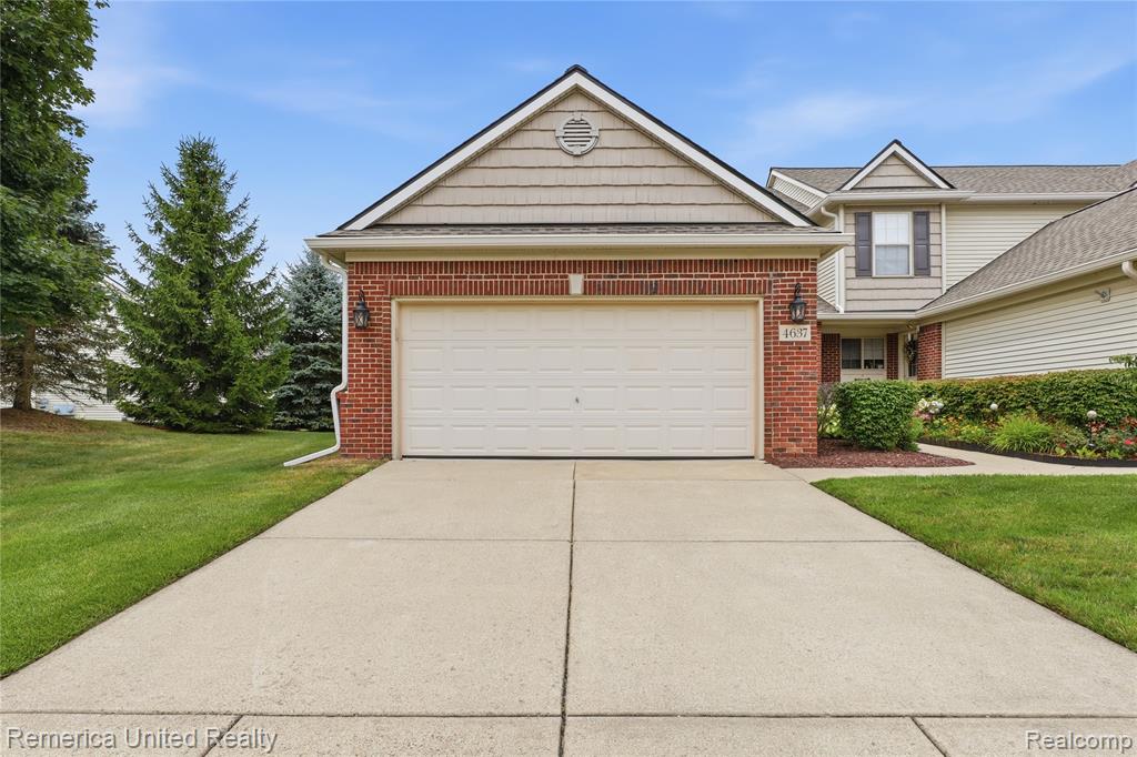 4637 Summer Ridge Drive — photo