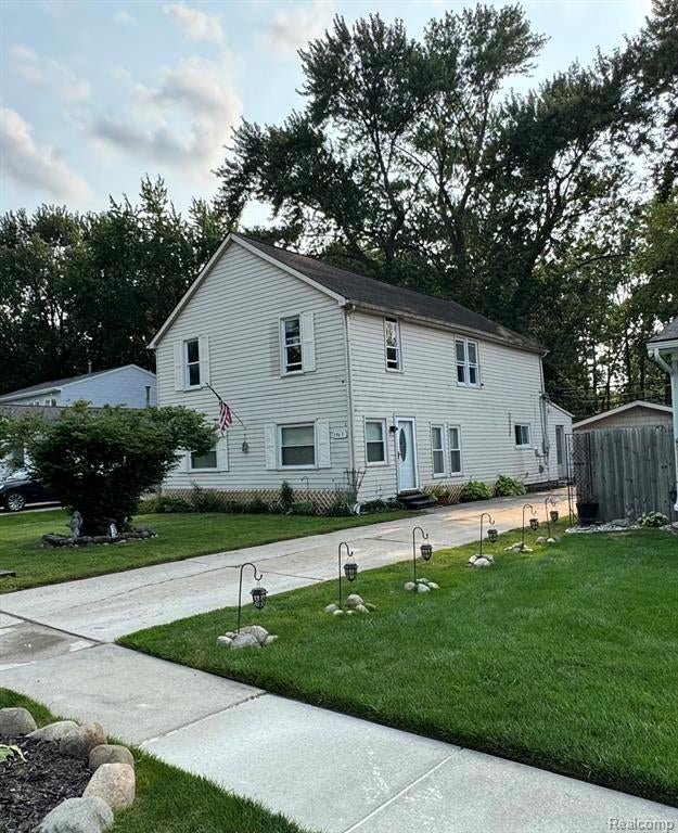 39691 Detroit Street — photo