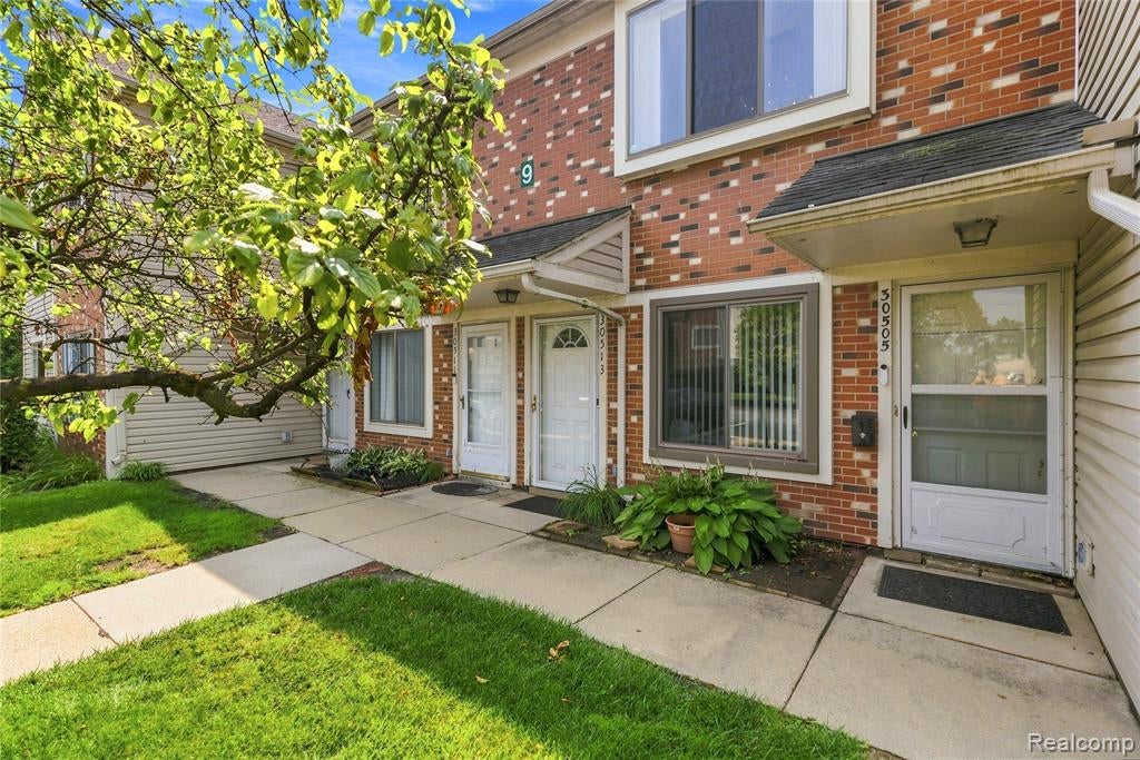 30513 Hidden Pines Lane — photo